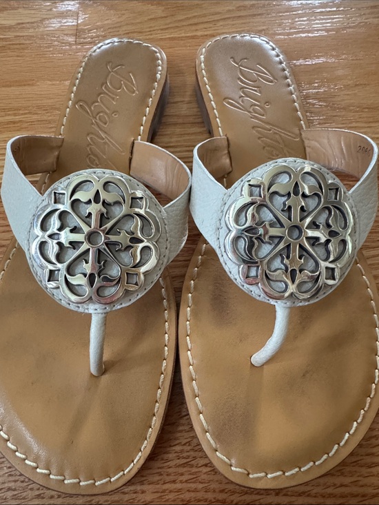 Brighton Shoes - Brighton Alice White Thong Sandals with Silver Filigree Medallion, size 7